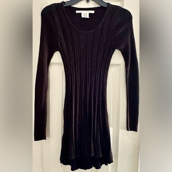 Max Studio Top - Picture 1 of 4